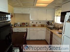 4th image of 3035 Topaz Ln