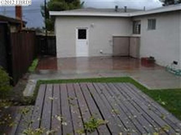 2nd image of 366 Yosemite Dr