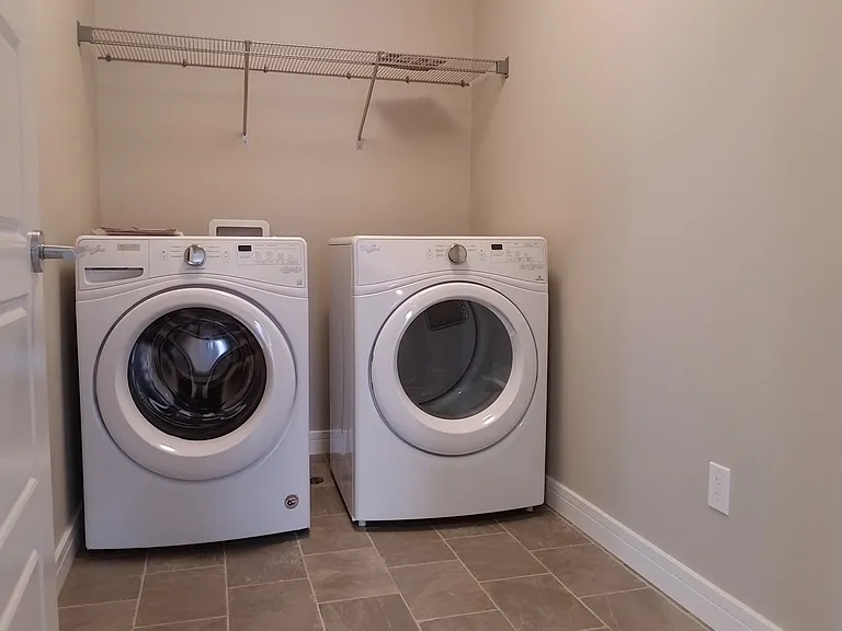 1363 Adamson Dr SW — Photo 8