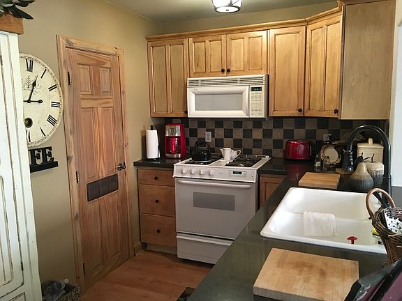 3rd image of 54450 Live Oak St