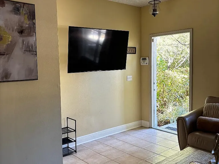 11050 Conch Ct — Photo 9