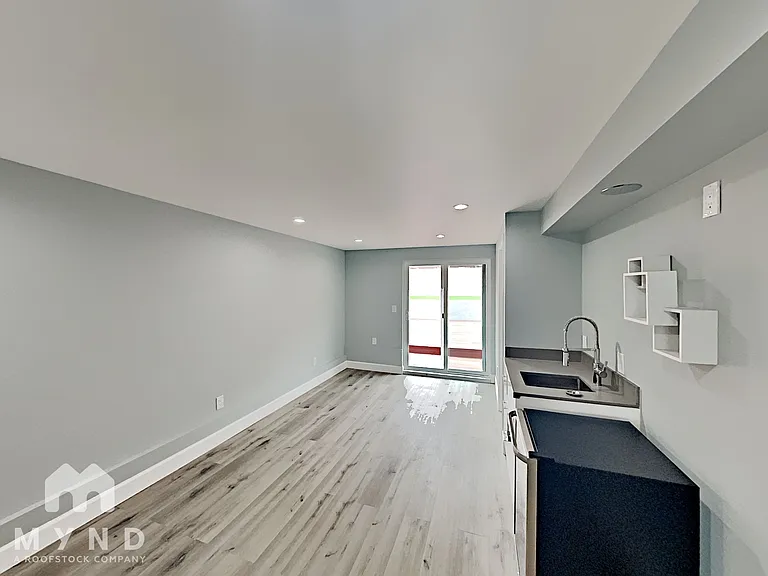 77 Westfield Ave — Photo 2