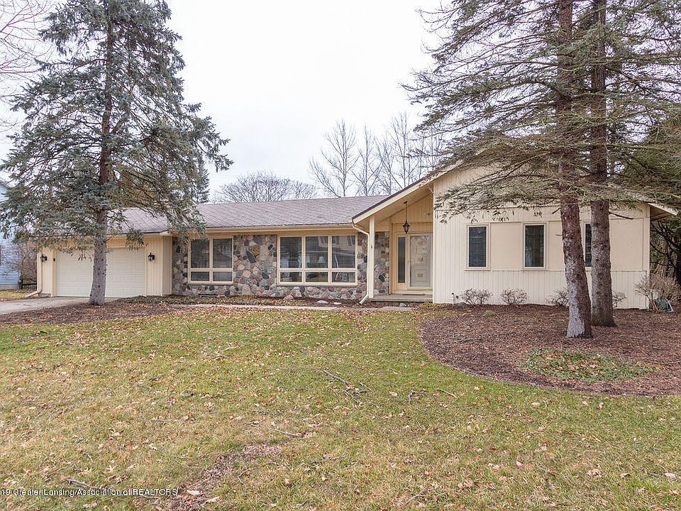 1st image of 2112 Riverwood Dr