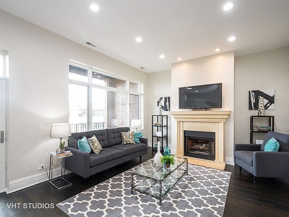 2nd image of 3418 W Foster Ave APT 301