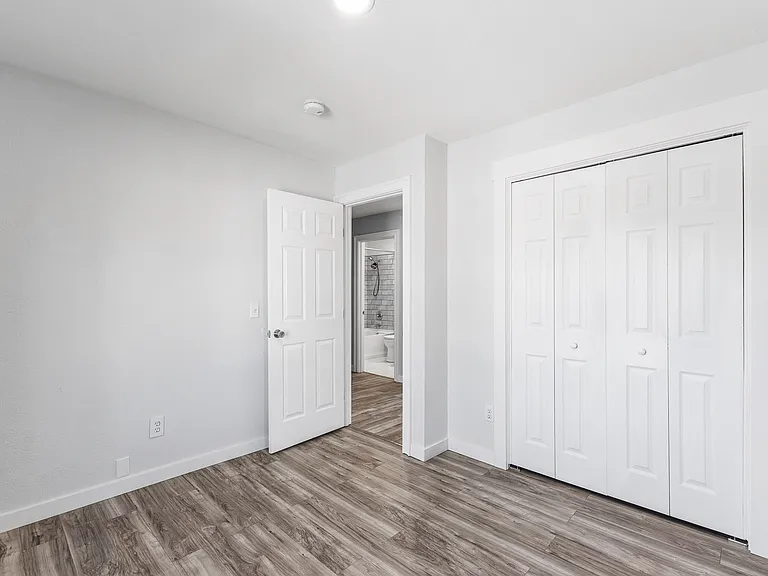 570 Oasis Dr — Photo 12