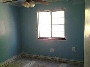 5th image of 4131 N Santa Fe Ave