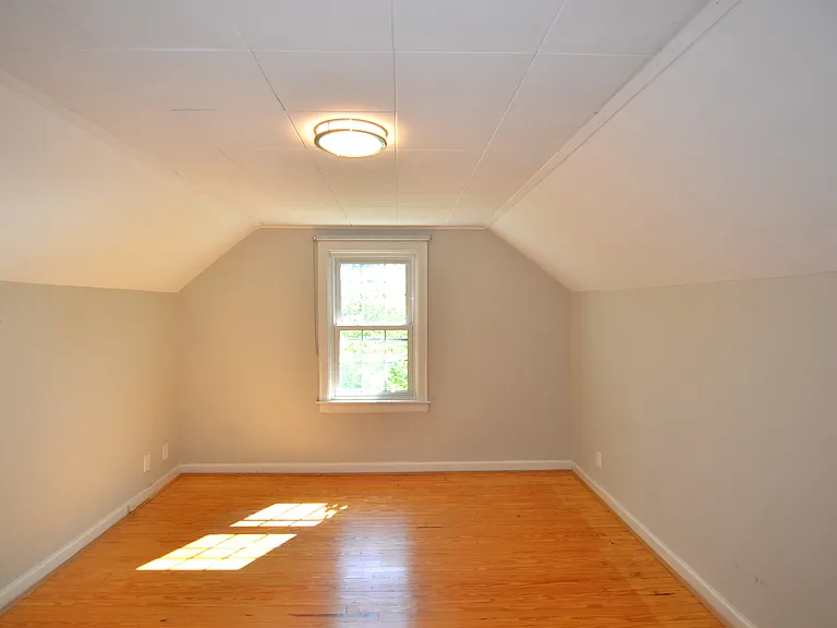7620 Montgomery Rd — Photo 16