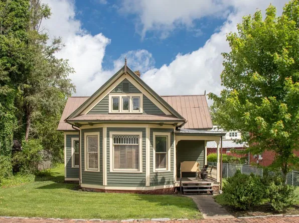 309 E Main St, Abingdon, VA 24210