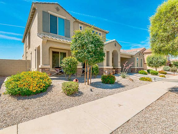 3rd image of 17739 W Dahlia Dr