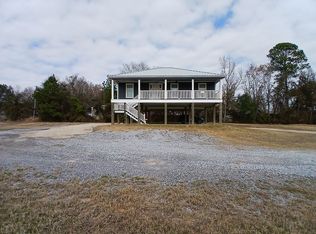 10501 Pin Oak Dr, Biloxi, MS 39532