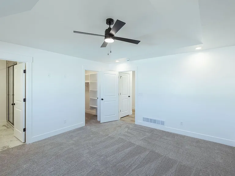3711 Razor Cir — Photo 15