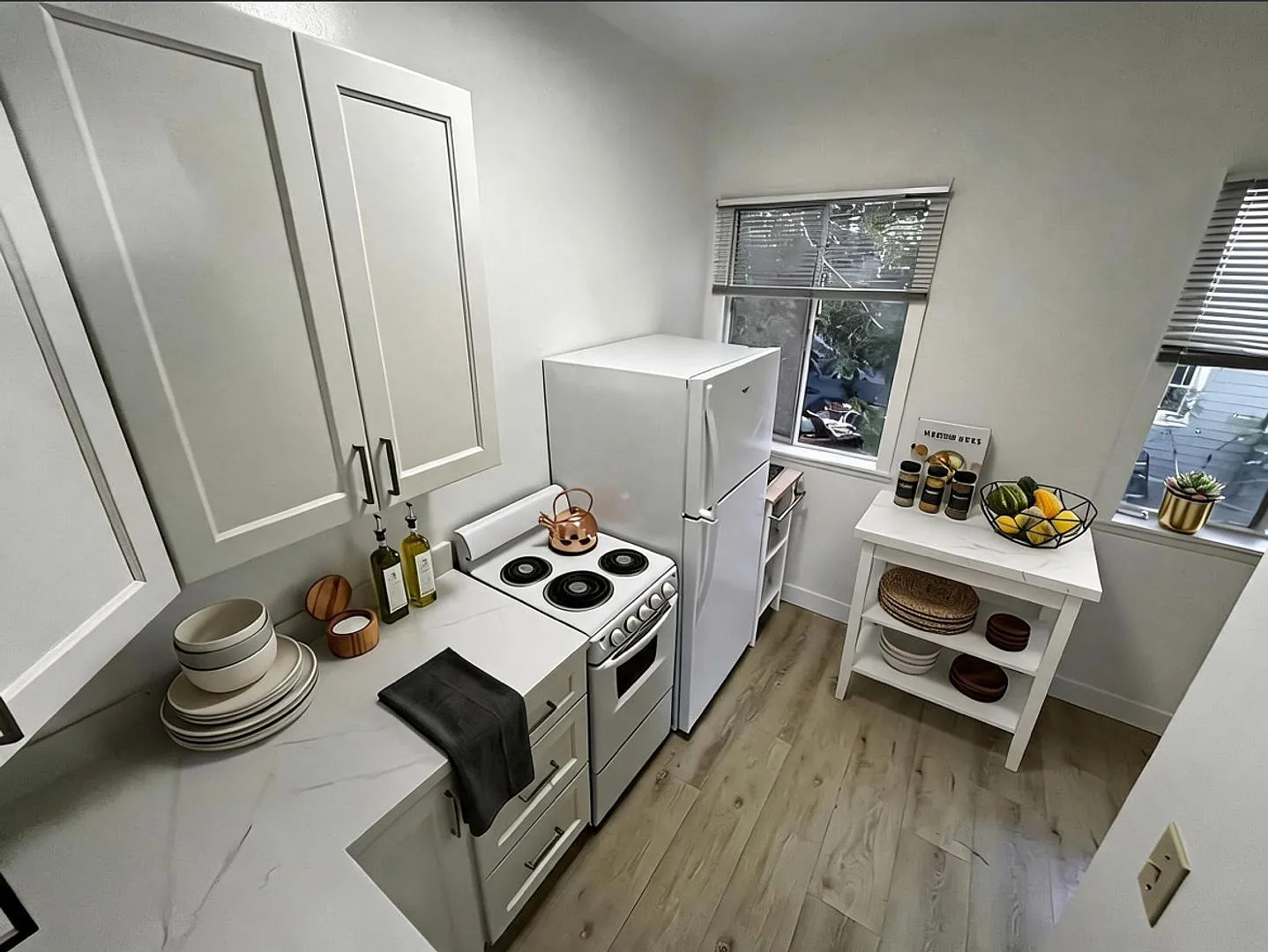 360 Palm Ave — Photo 2