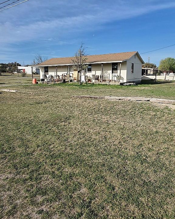 101 N 3rd St, Mertzon, TX 76941 Zillow