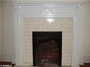 4th image of 2124 Rosewood Ave