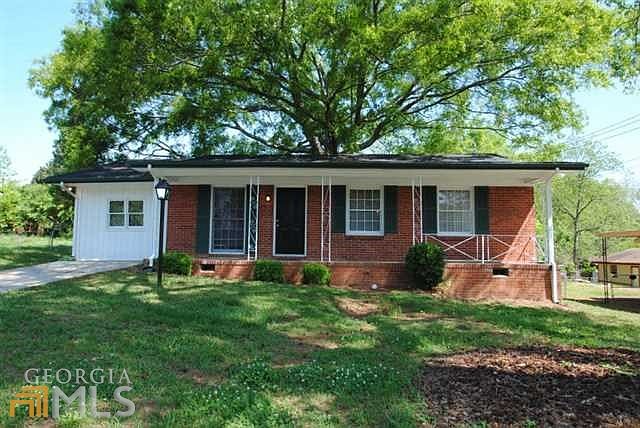2nd image of 458 Thomas Dr
