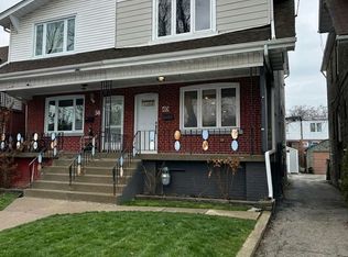 40 Glebeholme Blvd, Toronto, ON M4J 1S4