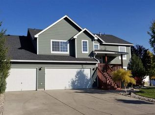 1002 N Country Club Dr, Deer Park, WA 99006