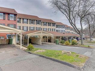 44 Rising Trail Dr #44, Middletown, CT 06457