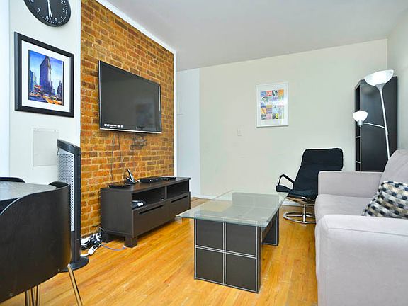 4th image of 329 E 94th St APT 4