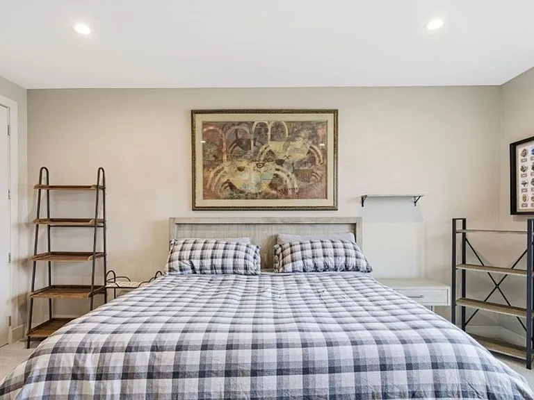 75 Highnoon Way #B — Photo 7