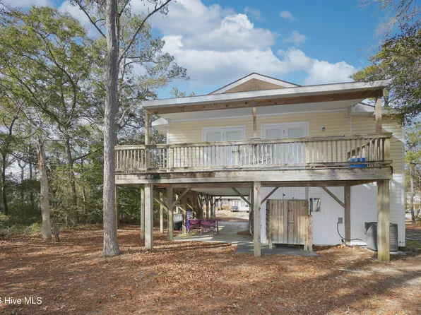114 NW 21st Street, Oak Island, NC 28465