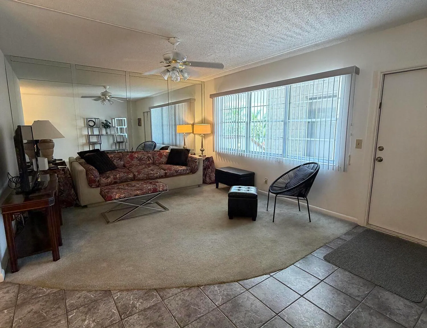 1 bed, 1.5 bath, 738 sqft, $1,550 — Photo 4