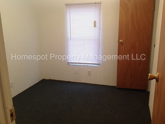 5th image of 308 W Ivy St