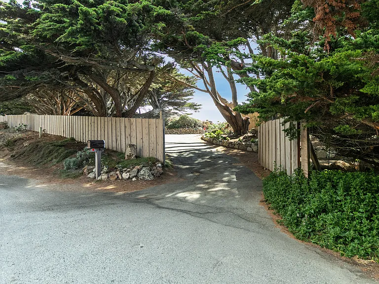 36240 Highway 1 — Photo 15