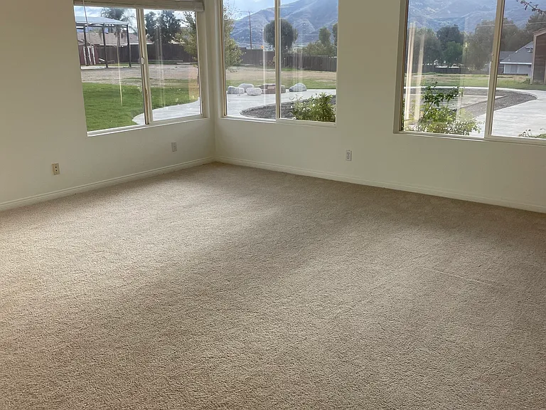21285 Shoemaker Ln — Photo 9