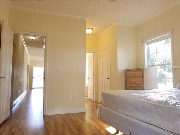 5th image of 1550 Magnolia St E