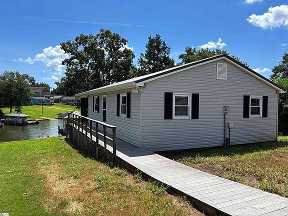 2nd image of 136 Coastline Dr