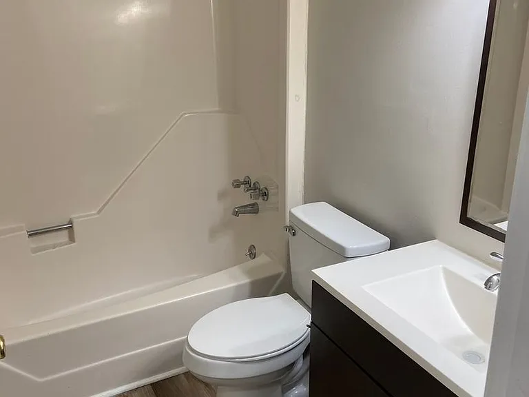 Deerridge Apartments — Photo 13
