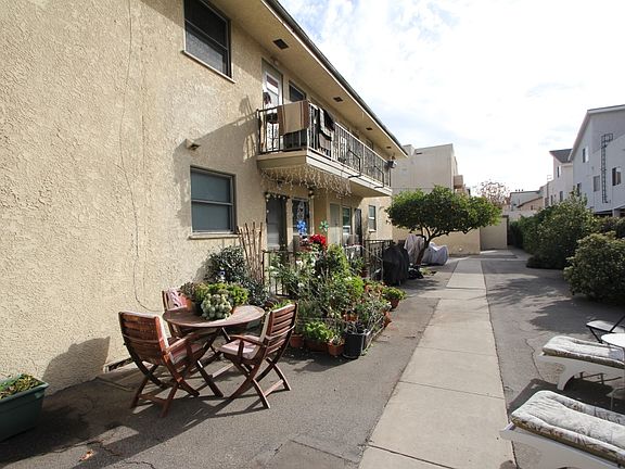 5th image of 5313 Cahuenga Blvd Unit D