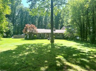 2832 Bevill Oaks Rd, Browns Summit, NC 27214