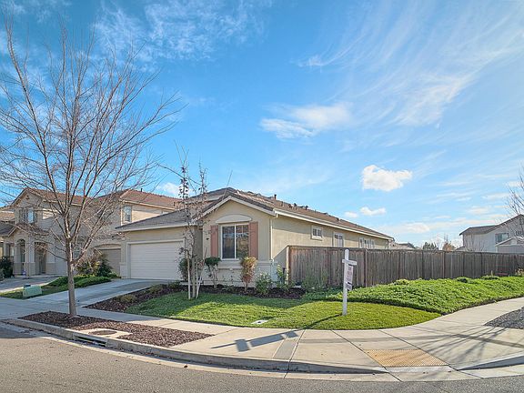 5th image of 2775 Coranado St