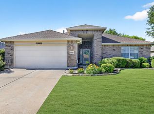 9605 Rosewood Dr, Denton, TX 76207