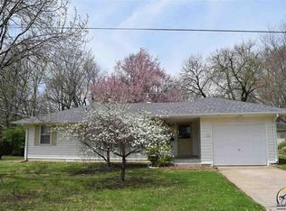 1123 SW Watson Ave, Topeka, KS 66604