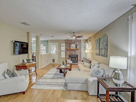 5th image of 7506 Montaque Dr