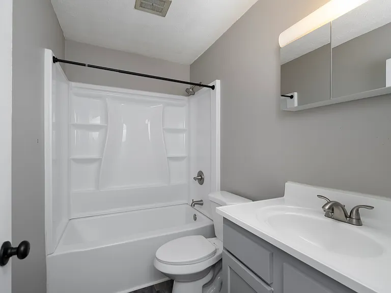 4600 Winston Ave #11 — Photo 8