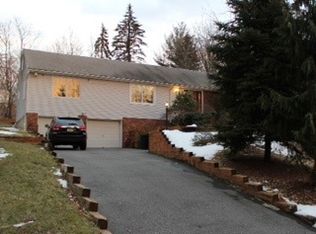 20 Penwood Rd, Livingston, NJ 07039