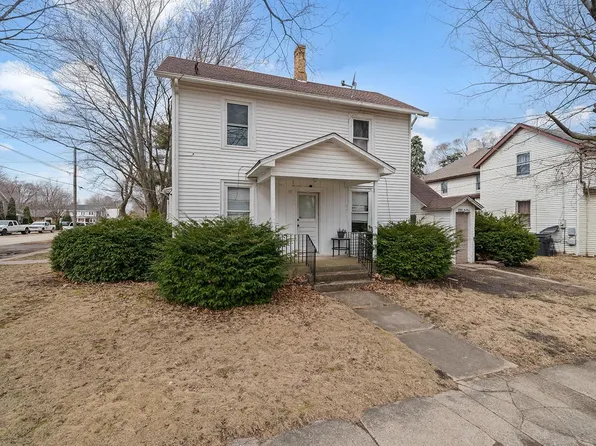 222 E 4th St, Belvidere, IL 61008