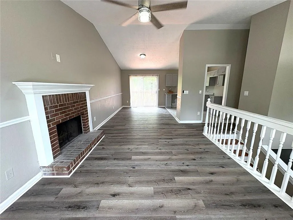 5 bed, 3.0 bath, 1532 sqft, $2,200 — Photo 4