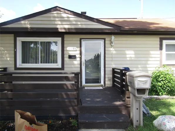 18655 Wood St, Melvindale, MI 48122