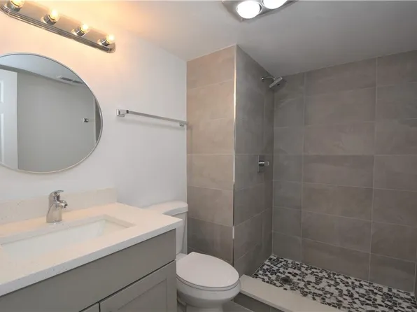 681 S Hollybrook Drive #207, Pembroke Pines, FL 33025