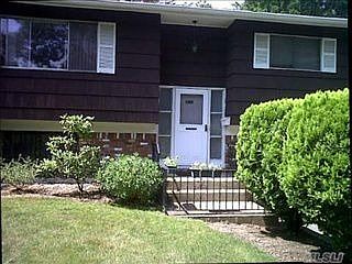 1st image of 182 Bayville Ave