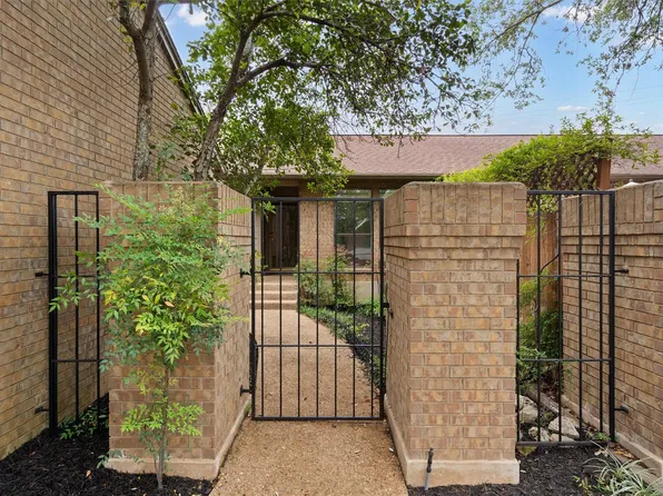 5724 N Scout Island Cir, Austin, TX 78731