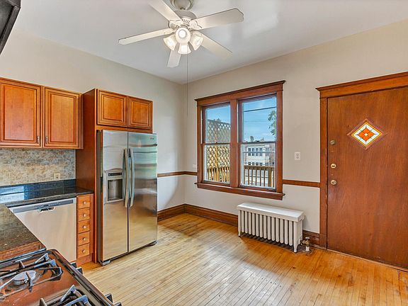 2nd image of 4732 N Maplewood Ave #2
