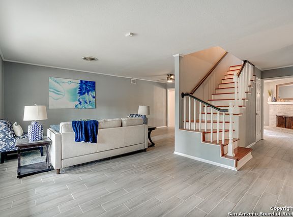5th image of 2803 Belvoir Dr