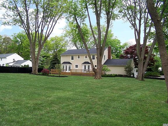 2nd image of 70 Aspen Ln