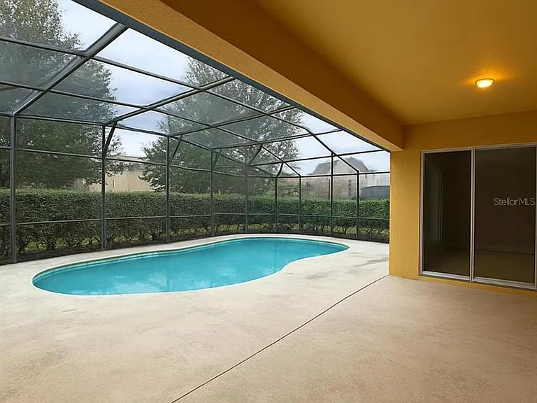 4052 Oaktree Dr — Photo 10